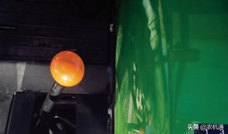 6万左右的拖拉机都是什么牌子的,1204拖拉机多少钱一台