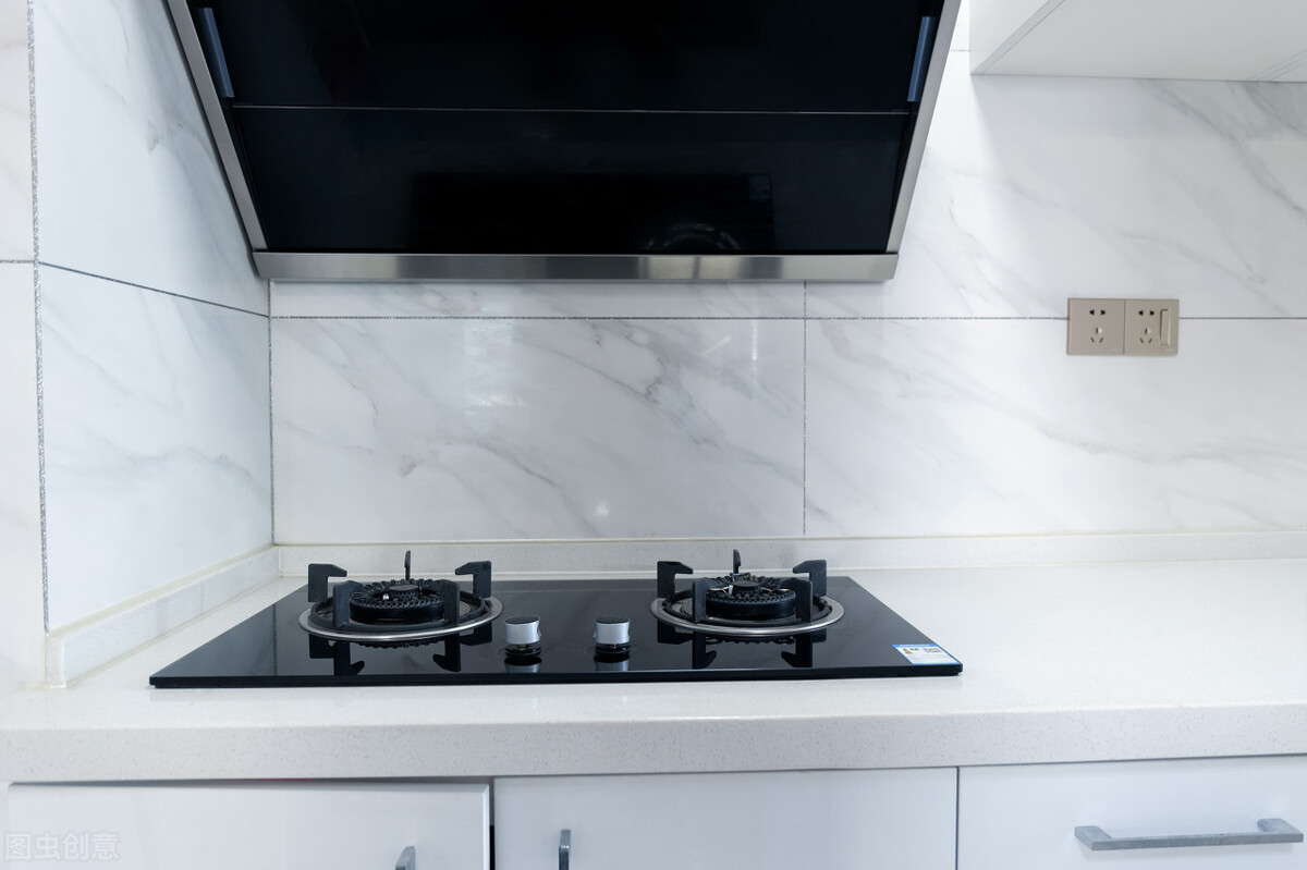 抽油烟机是顶吸的好还是侧吸的好,抽油烟机怎么选顶吸好还是侧吸好