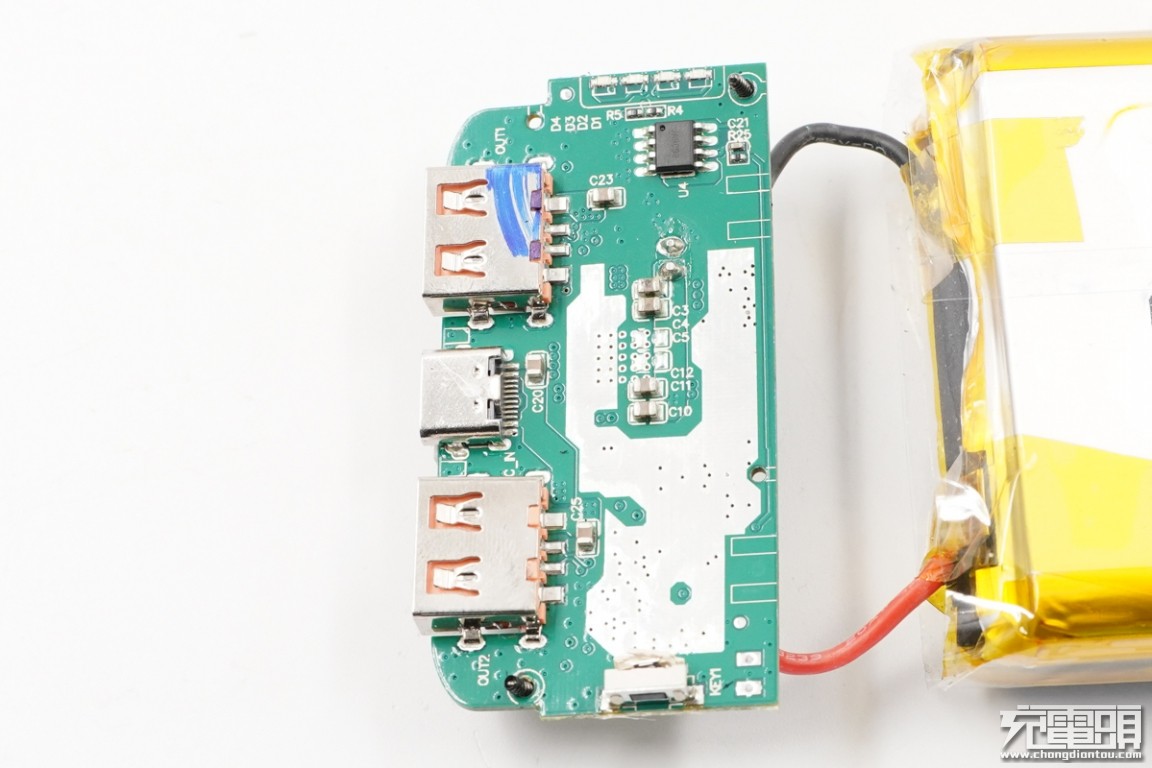 羽博充移动电源拆解,羽博20w快充头拆解