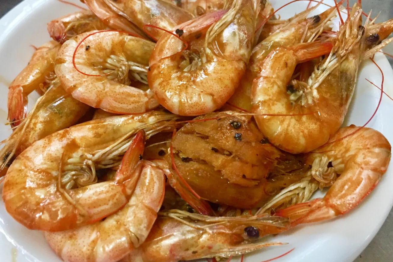 冰鲜虾怎么做成生呛虾,冰鲜虾最好吃的做法