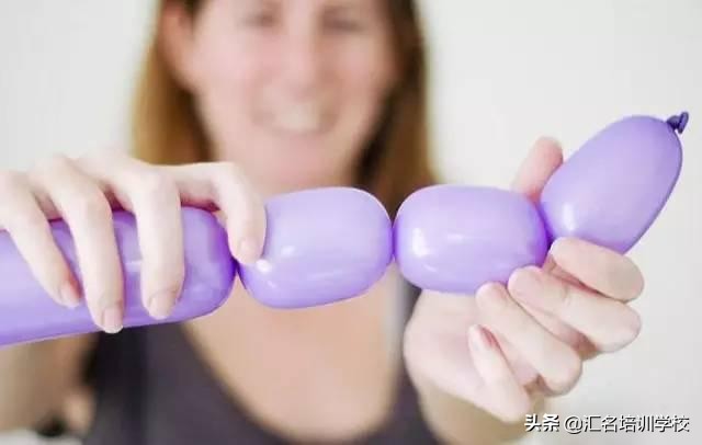 气球小狗教程简单玩法多样,一根长气球拧小狗简单又漂亮