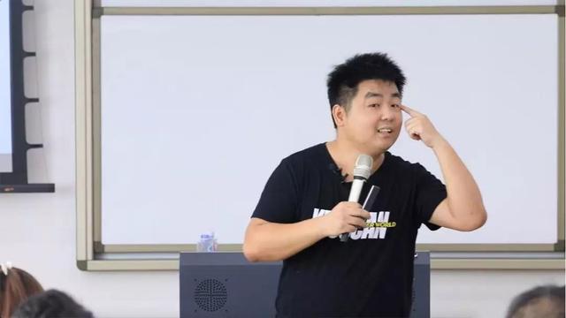 从四面楚歌到突出重围，优能中学做了什么？