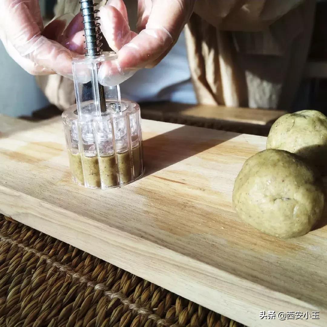 绿豆糕这样做简单又好吃,绿豆糕怎么做又简单又好吃