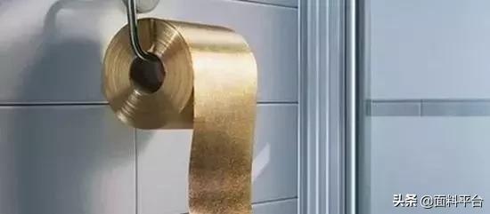 辣眼睛：“露奶衫”火了？一件4000元遭哄抢！太骚了