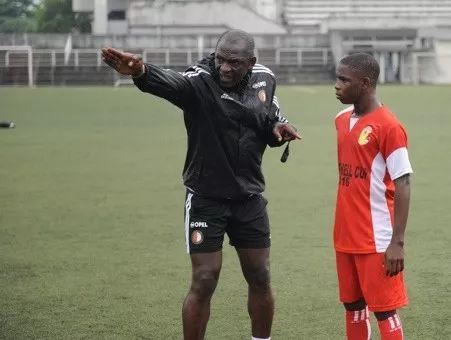 荷甲大名鼎鼎费耶诺德青训,阿贾克斯费耶诺德埃因霍温青训