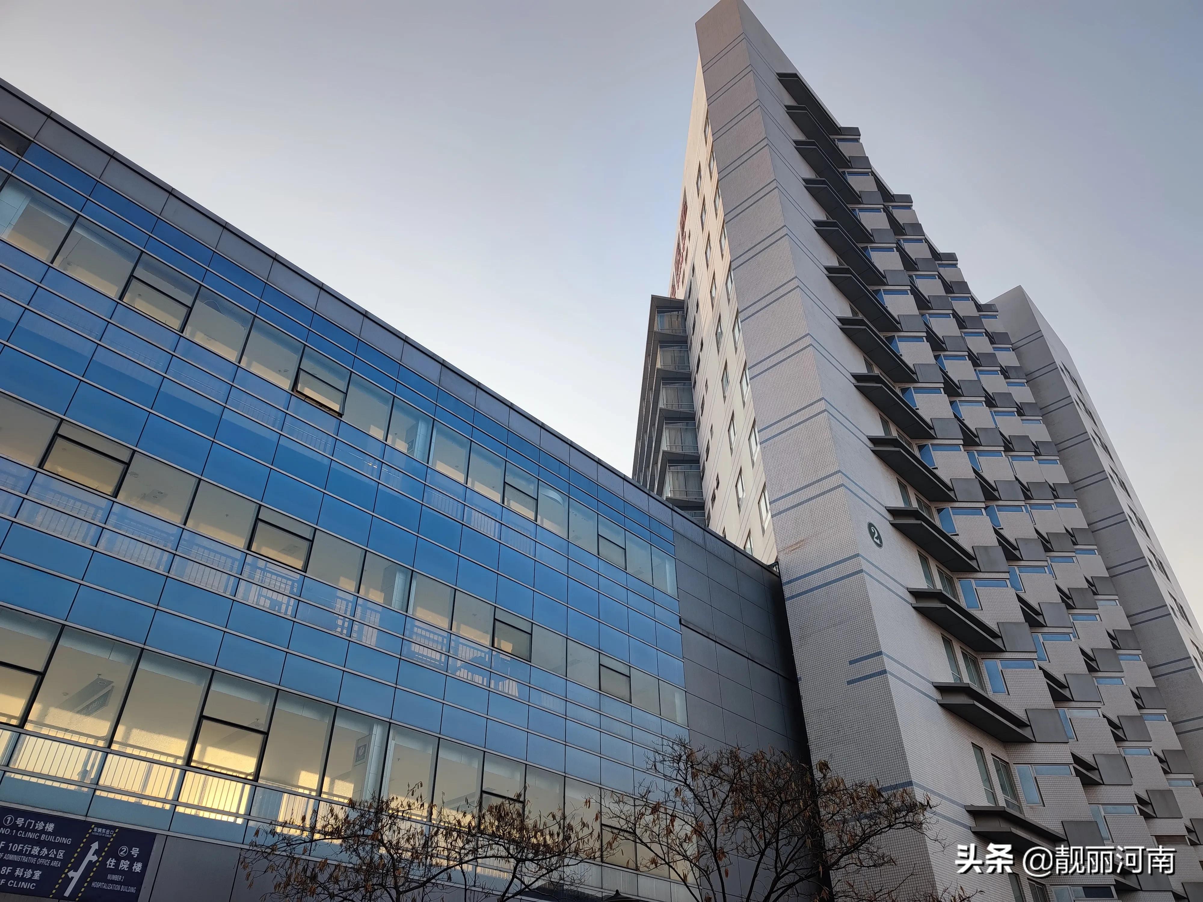 阳光明媚冬日暖阳蓝天迷景美在商丘市第一人民医院