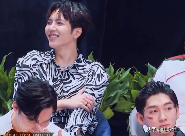 追光吧收视率第一名,追光吧第二季吐槽