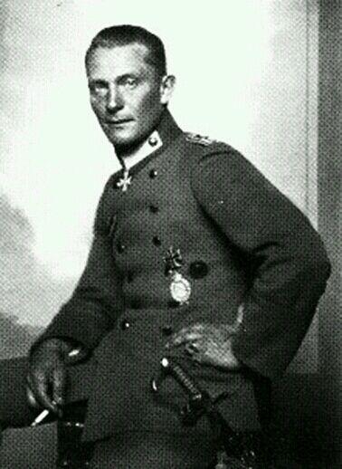 德国空军元帅戈林年轻的时候,德国空军元帅戈林到底什么水平