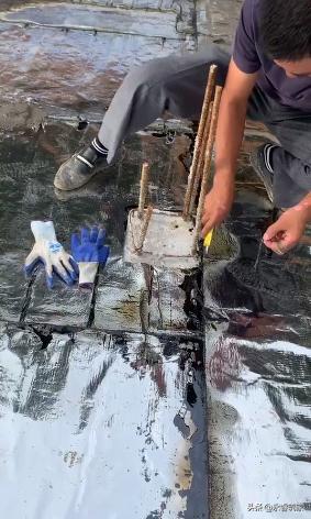 屋内墙面返潮的情况下可以做防水,建别墅负一层防水防潮怎么处理