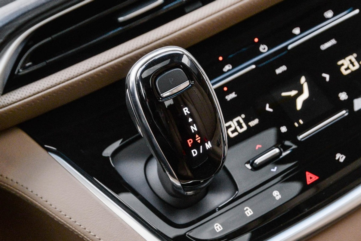 试驾别克gl8视频,别克gl8新款实际驾驶感受