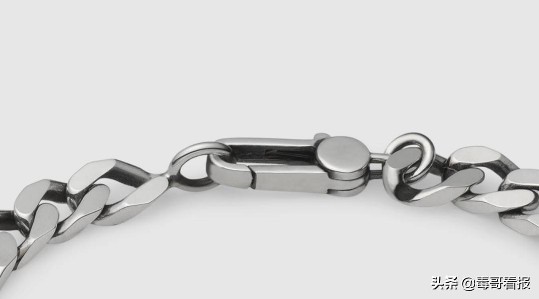 搞定这3类首饰，让你的穿搭脱颖而出