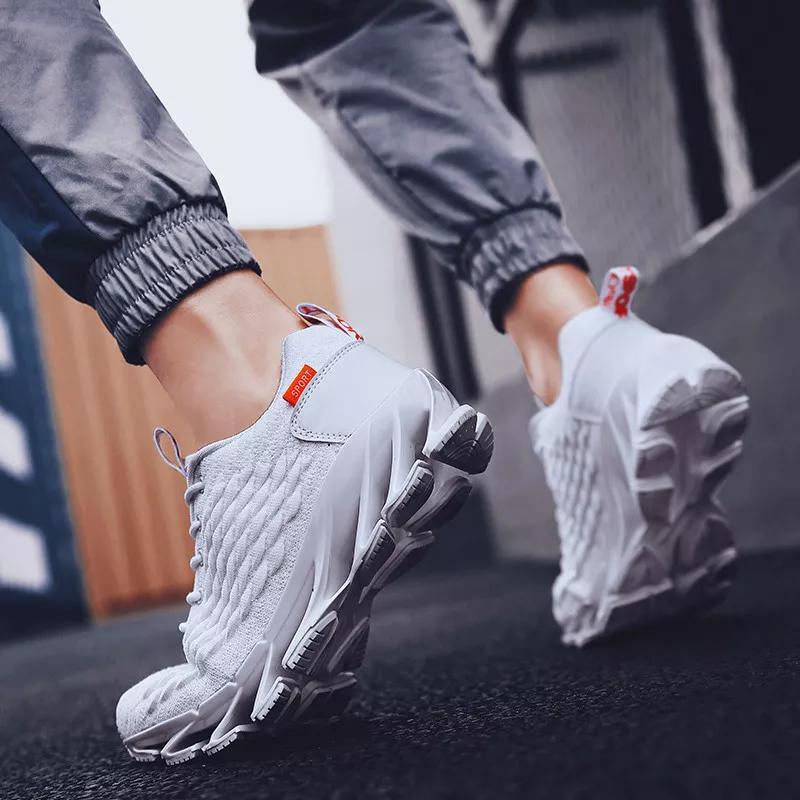 跑鞋今年最火的鞋,跑鞋最新款