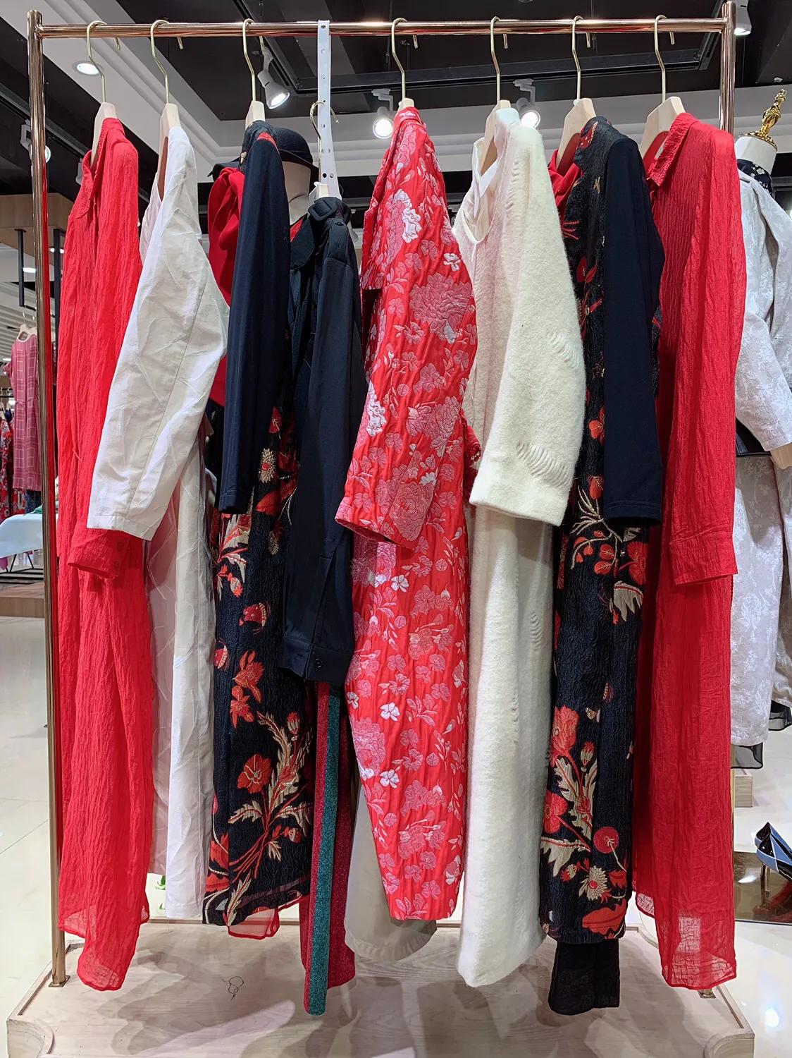 批发品牌女装折扣,西乡品牌折扣女装批发