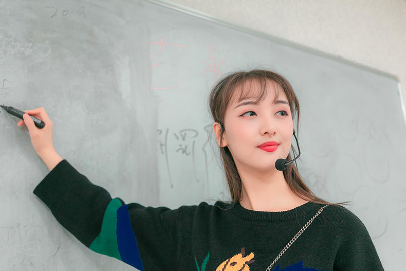 扩音器能保护嗓子吗,老师用的扩音器高颜值