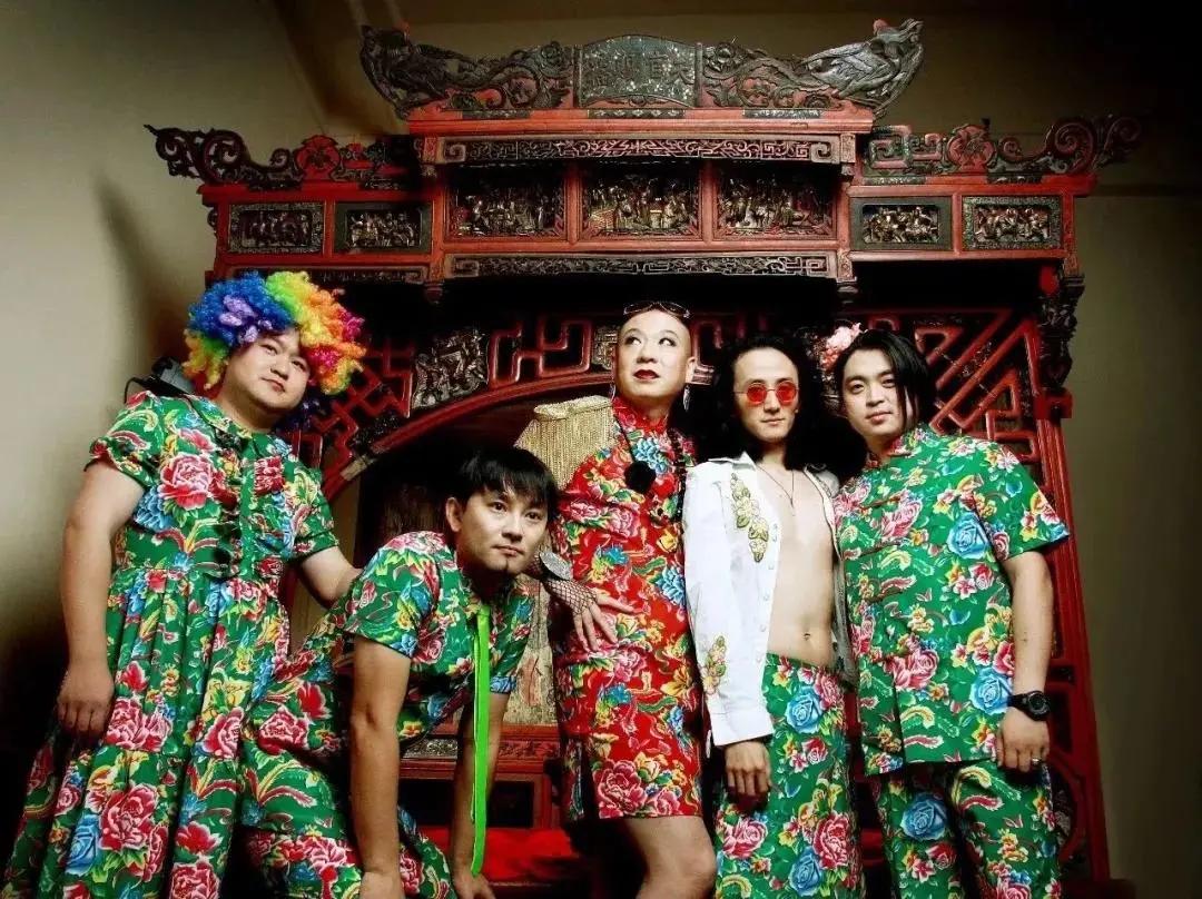 痰盂变果篮,痰盂被人玩出了新花样