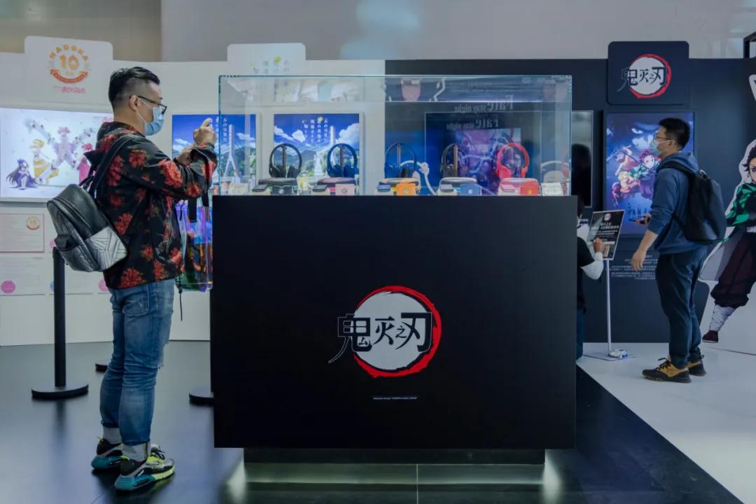 索尼xperia1iv微距拍照怎么样,索尼xperia1iii原相机