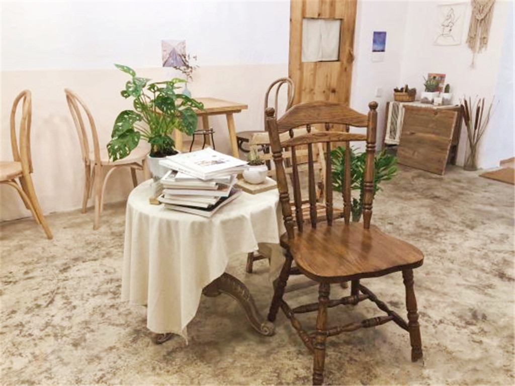 恩爱小情侣开的甜品店，颜值与味道共存，小姐姐拍照停不下来