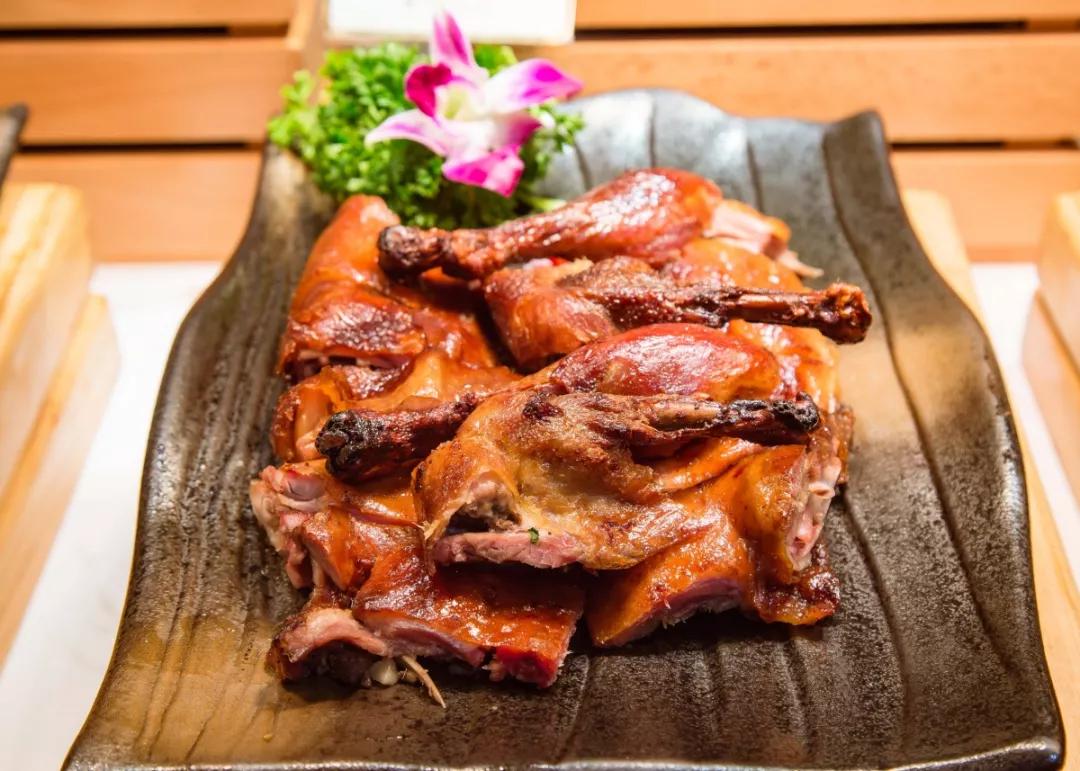 太强了！平价海鲜自助战斗机，0.63元/一道菜