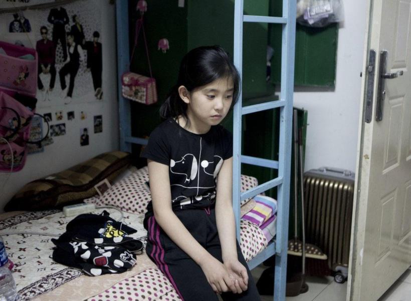 女孩上学被传染虱子怎么办,小女孩被传染上了虱子怎么办