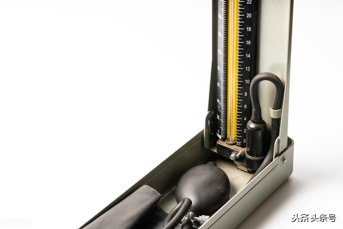 电子血压计正确的校准方法,新买的血压计用校准吗如何校准