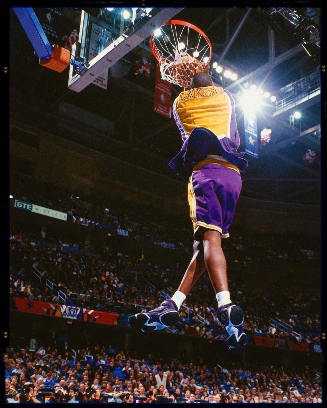 科比97年全明星扣篮大赛照片,1997年科比布莱恩特扣篮大赛冠军