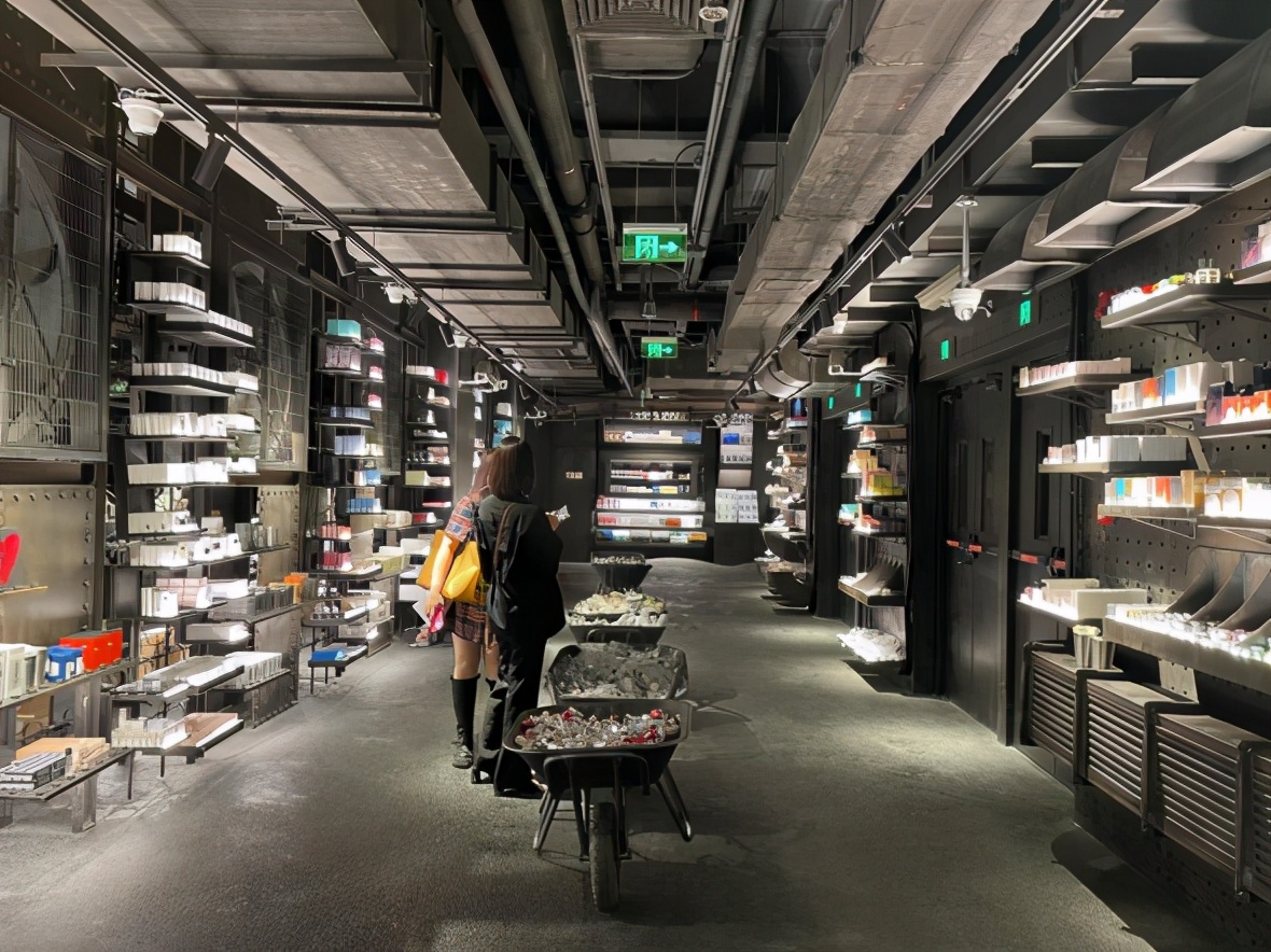 靠美妆小样撑起的50亿估值，话梅为何让人如此上头？