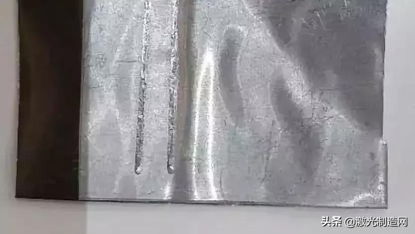 激光器多模光纤和单模光纤区别,单模12000w激光器和多模的区别