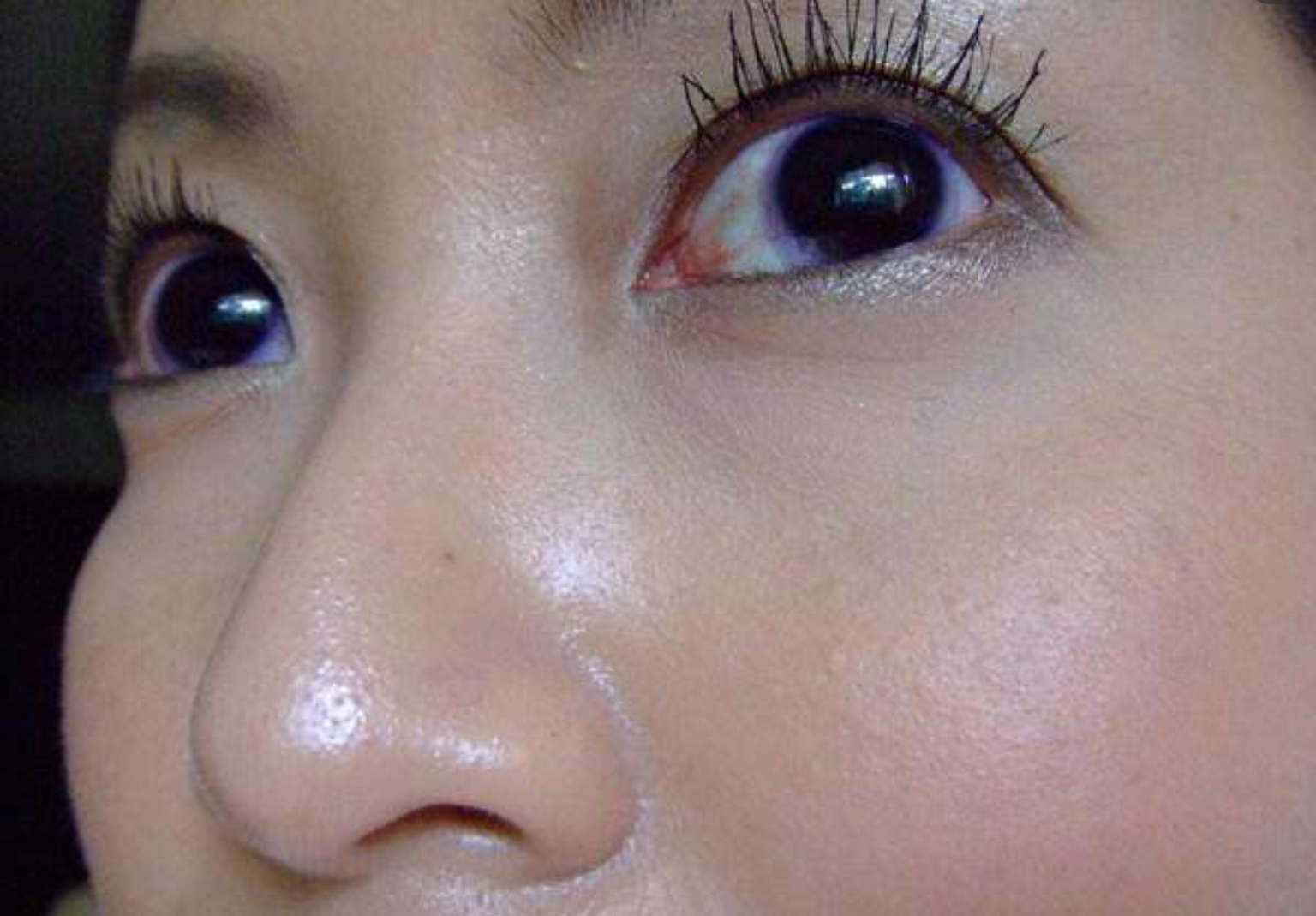 化妆时要注意什么才不会脱妆,夏天化妆出油出汗脱妆就这么做