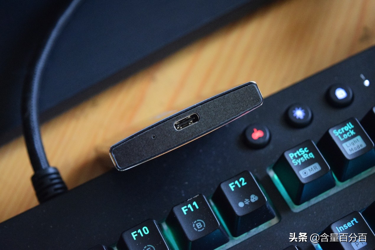 投影仪不是孤家寡人，明基E520智能投影仪周边扩展产品小晒