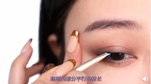 王鸥异瞳猫眼妆,单眼皮超好看的猫眼妆