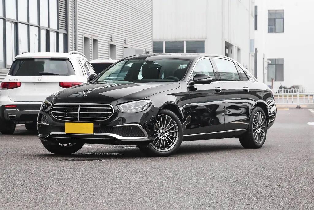 奔驰E级到底有多火？月销超过2万辆，足以说明一切