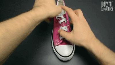 怎样让鞋子鞋带最好看,怎么样才能让鞋带系得更好看