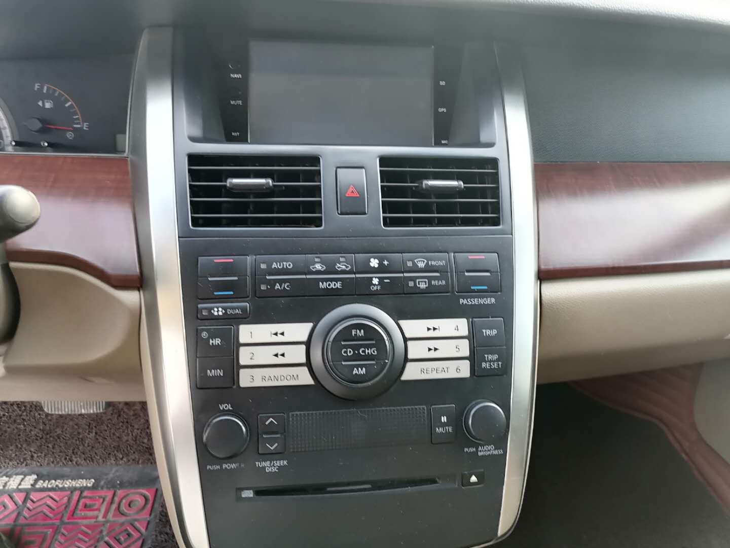 07年天籁2.3二手多少价格,二手天籁大沙发价格