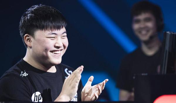 宁王参加明星赛,宁王全明星赛后请吃饭