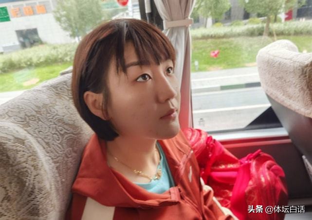 国乒樊振东军装,国乒陈梦新队服