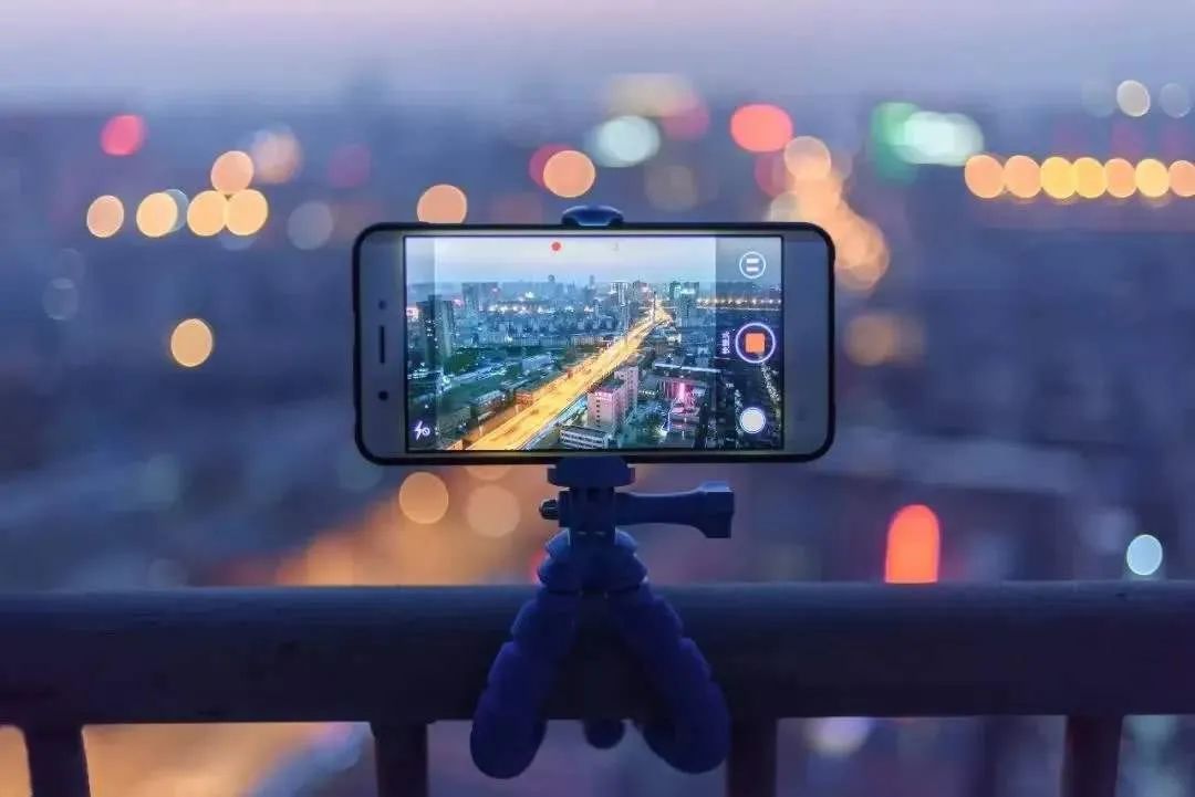 学直播找简播，要带货，到51M商城！带货直播实战营速来报名