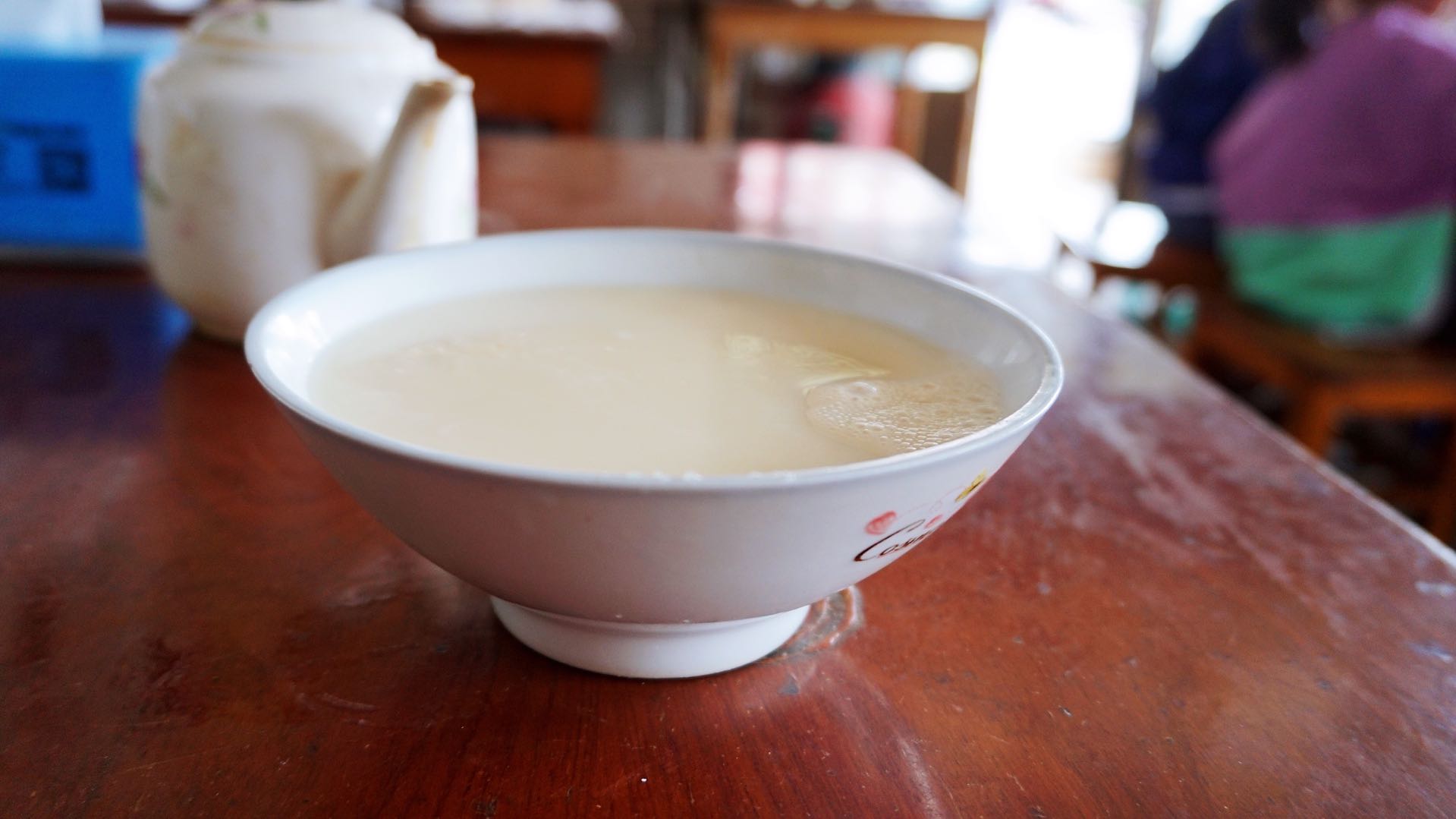 一家不到10平米的店,一家不足10平方小店