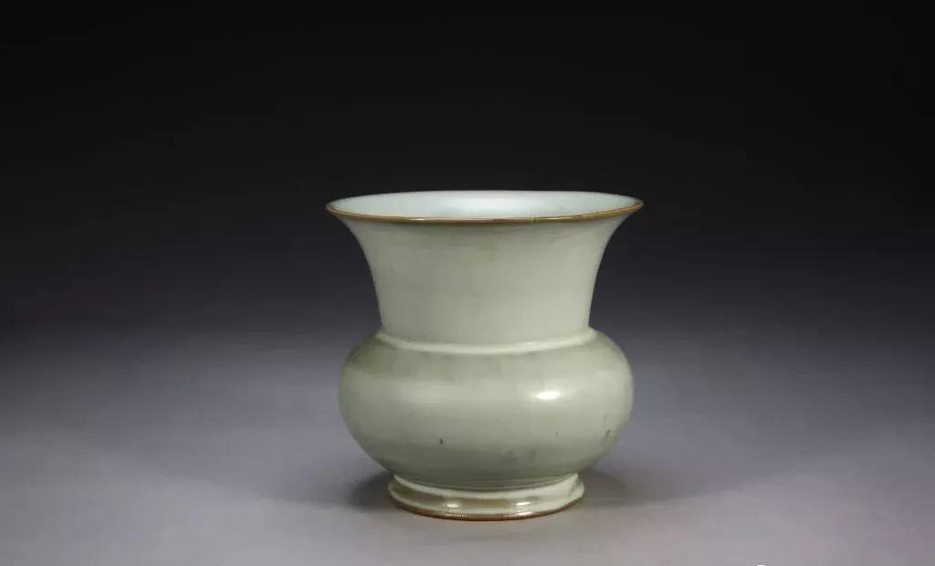 痰盂上国外拍卖会,一只痰盂上了外国拍卖会