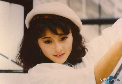 昔日霸王花李赛凤享受现在生活,还记得最美港姐李嘉欣吗