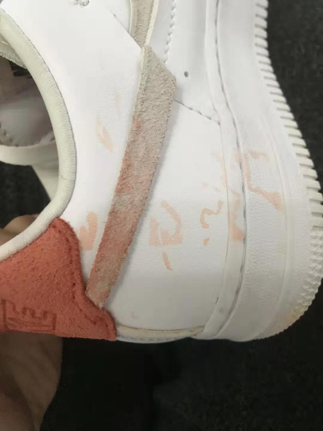 耐克空军鞋等革+部分绒面鞋洗了串色怎么处理，鞋护卫教你技巧