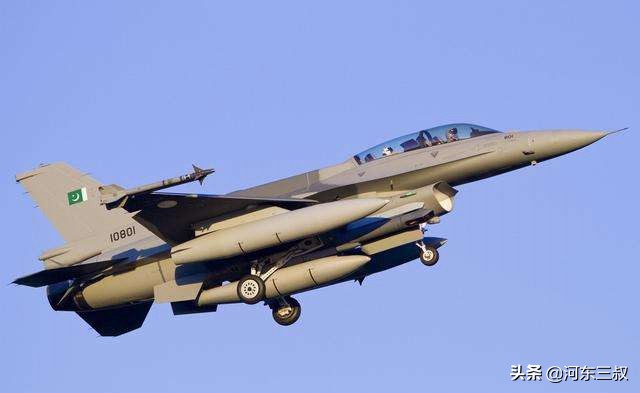巴基斯坦空军击落印度飞机,f-16战斗机被击落视频
