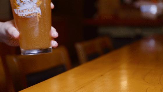 重庆第①家正版餐酒博物馆来了！1000+酒水，50+简餐，嗨翻16h