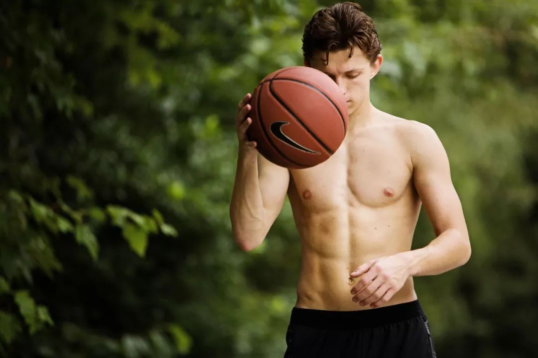 伦敦f4年龄,伦敦f4哈利波特