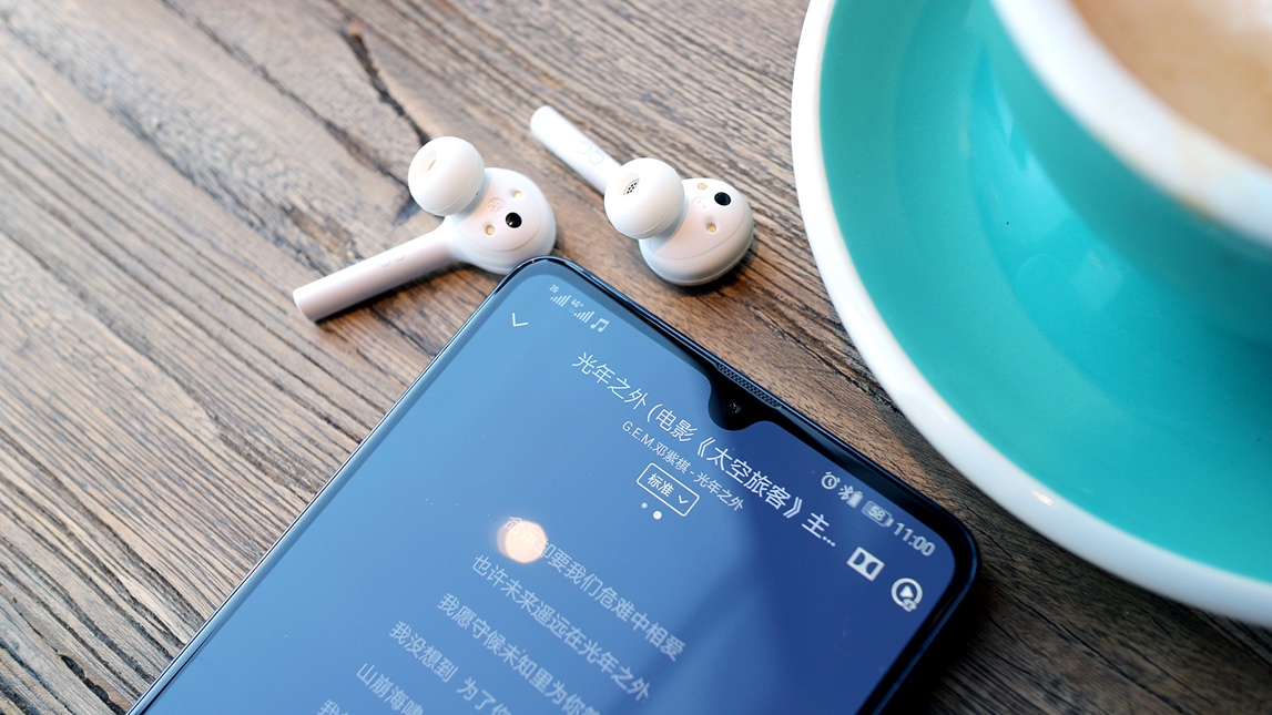 荣耀蓝牙耳机flypods3与青春版,荣耀flypods青春版蓝牙耳机怎么样