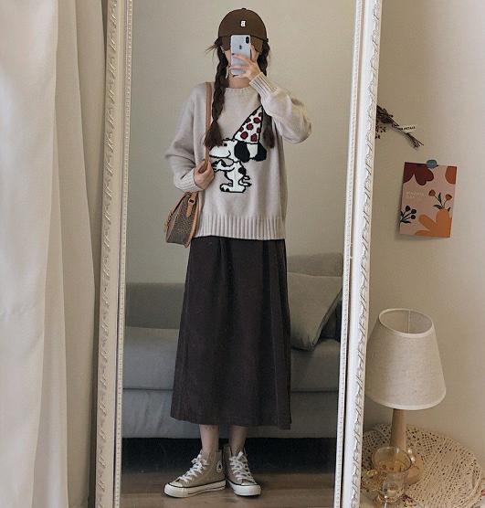 毛衣下摆宽松搭配什么裙子,大毛衣加半裙的搭配洋气好看