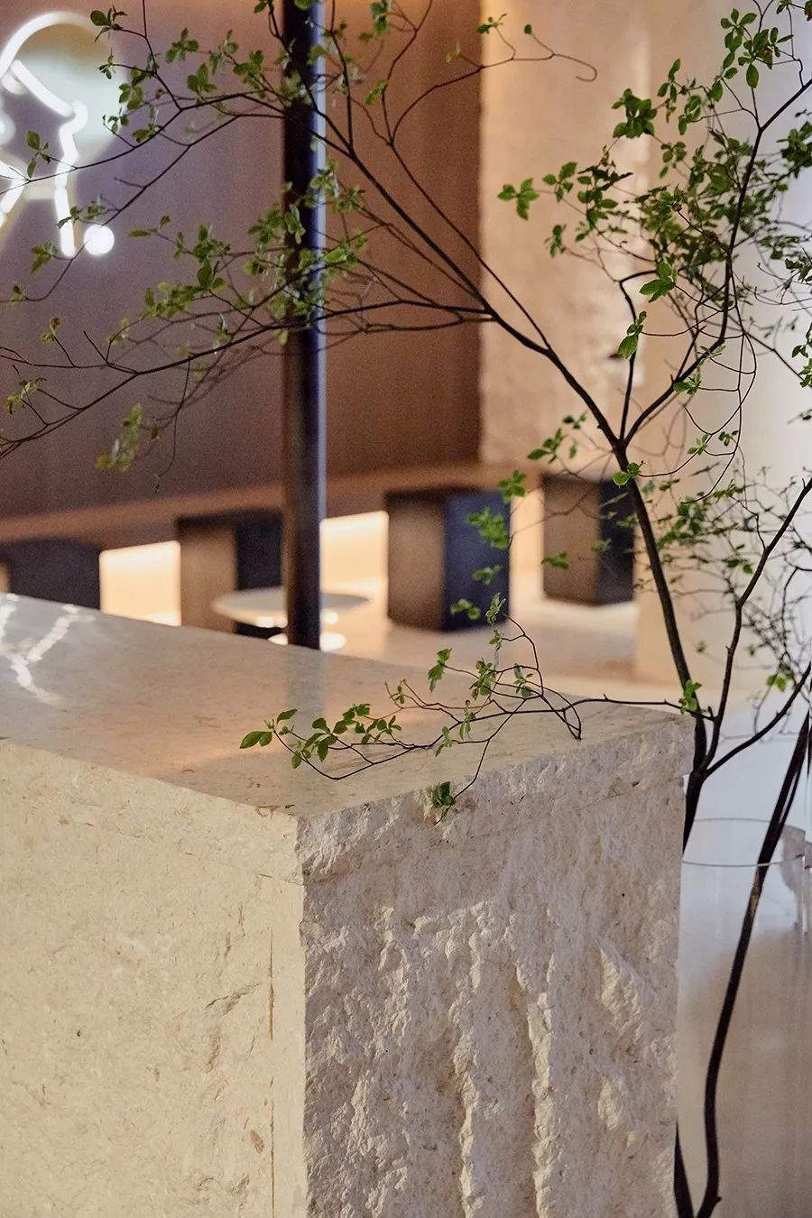 服装人要哭了！年利润4亿、估值90亿的喜茶竟然跨界服装行业？