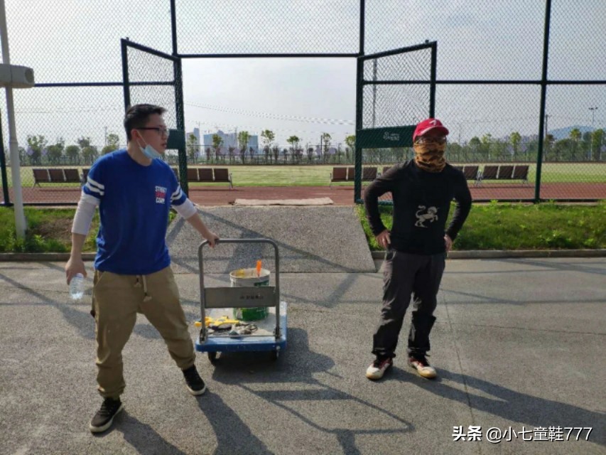 黄石奥体中心球场维护,黄石市奥体中心篮球训练馆