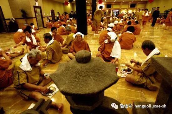 ｛韩国冷知识｝“多喝冷水”韩国小姐姐冬天光腿的终极奥秘是？！