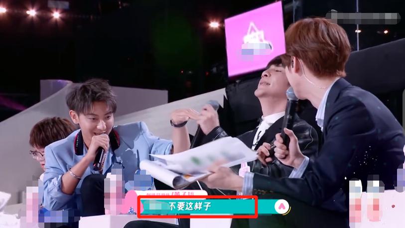 黄子韬和鹿晗最新互动,黄子韬喊鹿晗小鹿哥