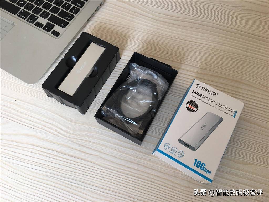 orico奥睿科m.2移动硬盘盒图赏,orico奥睿科pcie4.0硬盘盒m.2